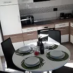 Karlo بيت للعطل *