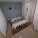 بيت للعطل Karlo *