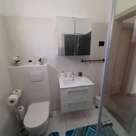 Karlo Holiday home Pridraga